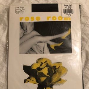 A&S Vintage control top Pantyhose size B Black